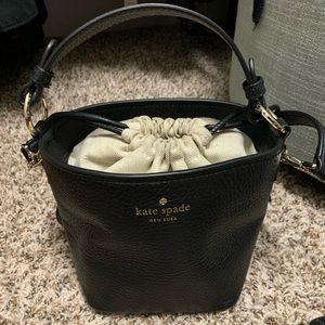 Bucket bag